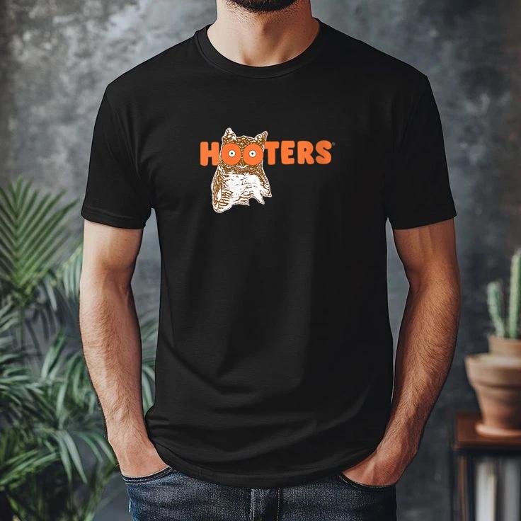 Classic Hooters Retro Art